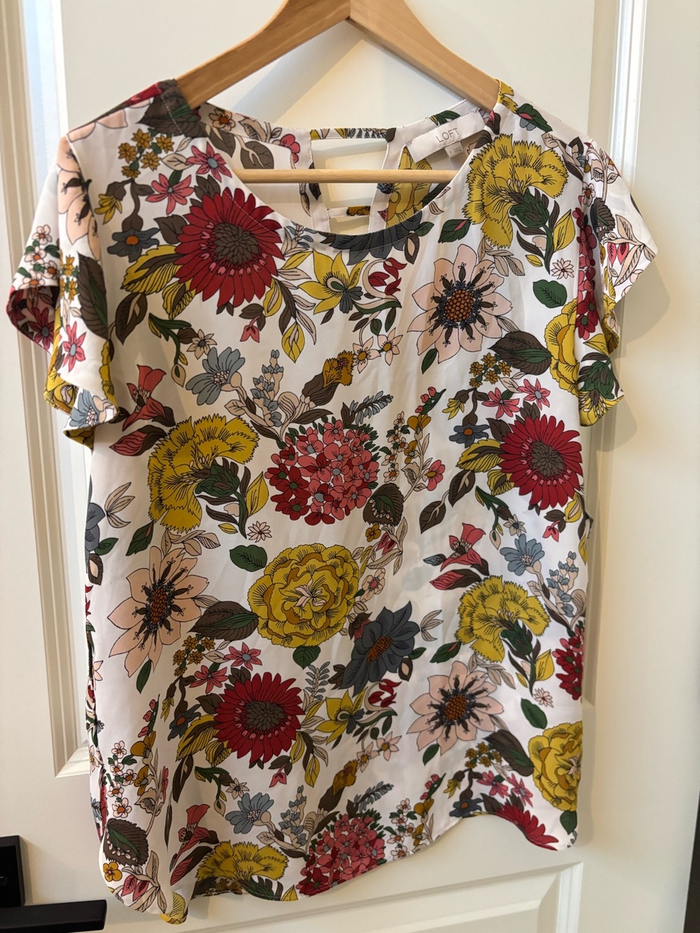LOFT Floral Short-Sleeve Blouse in White with Multi-Color Print Medium